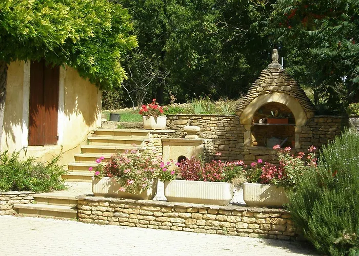 Périgourdin - 3 Hébergement de vacances *